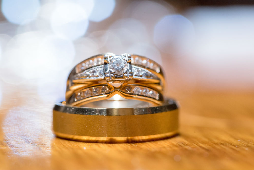 Curate Your Wedding Band Stack Like a Pro  with These 5 Gorgeous Wedding Rings Curate Your Wedding Band Stack Like a Pro  with These 5 Gorgeous Wedding Rings